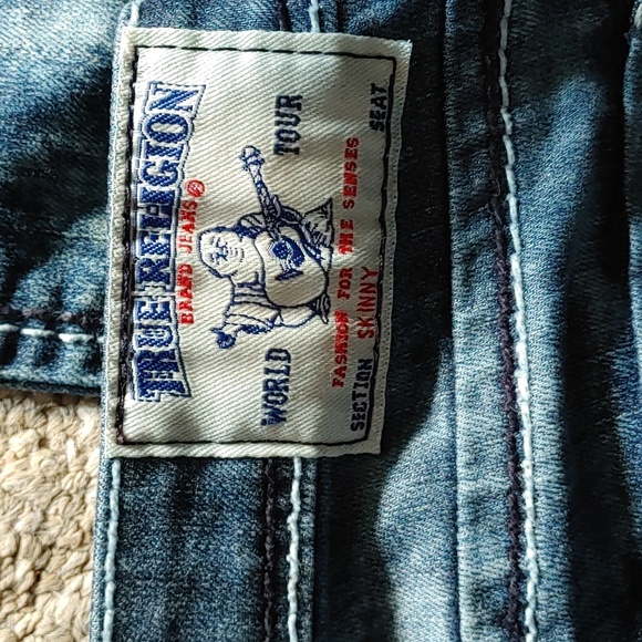 True Religion skinny size 26 - Picture 2 of 8